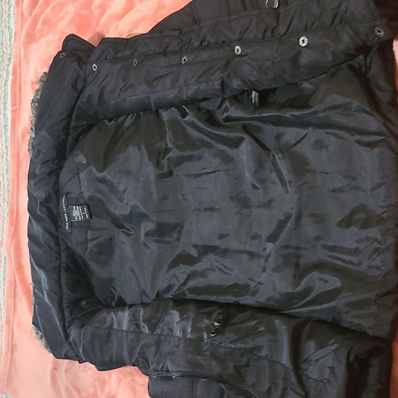 Ladies Vest With Detachable Hood. - Picture 9 of 12